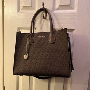 Michael Kors Mercer Brown Logo & Olive Tote